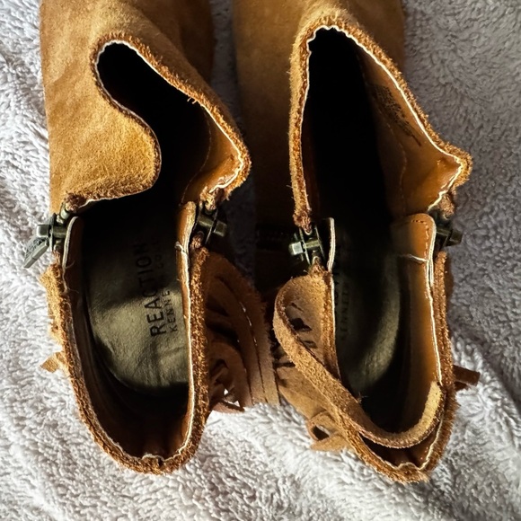 Kenneth Cole Reaction Tan Suede Fringe Ankle Boots – Western Cowgirl - Size 8.5 - Picture 4 of 6